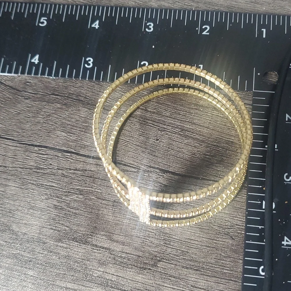 Elegant Gold Tone Hollywood Glam Silver‎ Tone Crystal Bracelet Overflow
